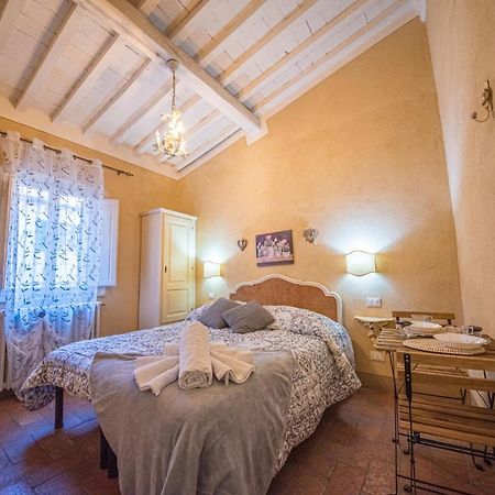 Il Giardino Segreto B&B Вольтерра Экстерьер фото